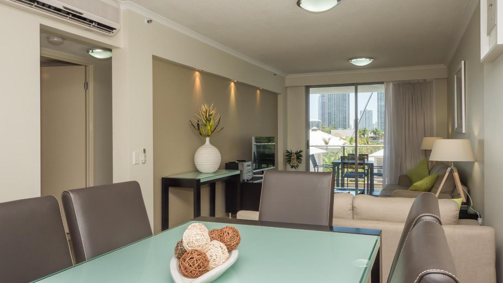 Trilogy Surfers Paradise Room photo