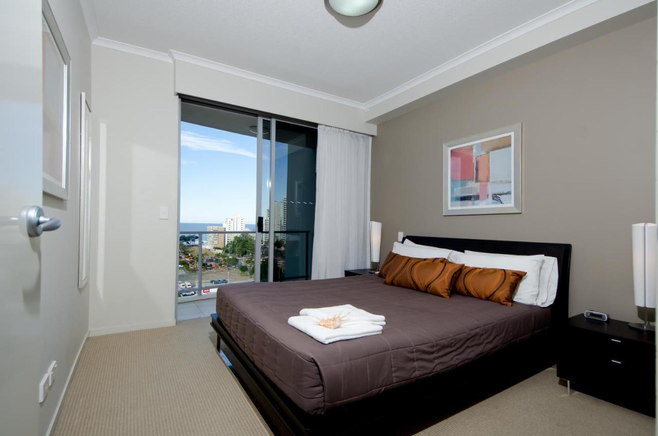 Trilogy Surfers Paradise Exterior photo